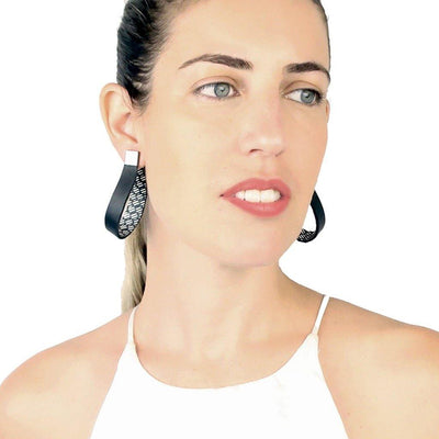 Twisted hoop black leather earrings - ShulliDesign